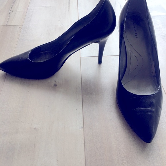 TAHARI - Black leather stilettos pointed toes 8.5 - Picture 4 of 8